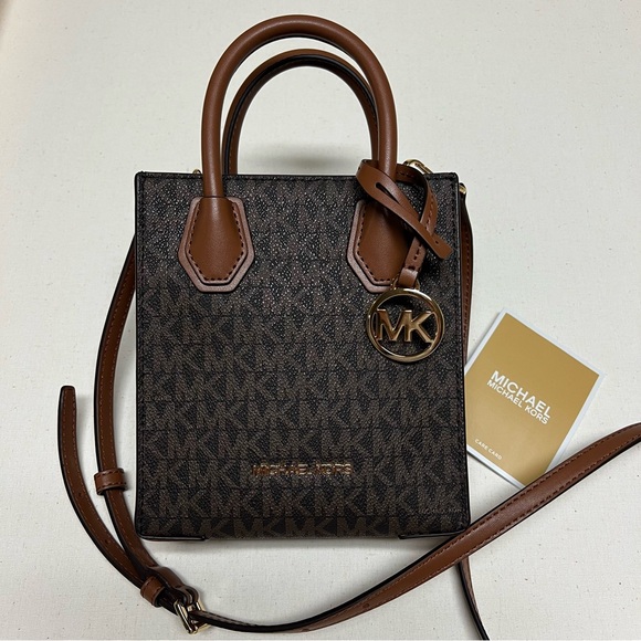 Michael Kors Mercer XS Shopper Crossbody NWT & Bonus Michael Kors Dust Bag - Picture 1 of 16